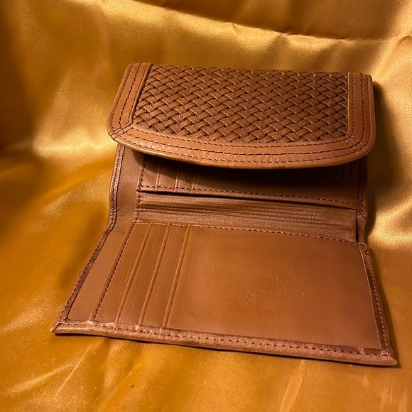 Sonoma Brown Woven Wallet - Picture 5 of 14